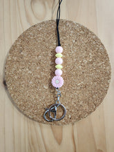 Load image into Gallery viewer, Daisy Lanyard