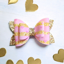 Load image into Gallery viewer, Golden Hearts