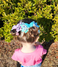 Load image into Gallery viewer, Butterfly Bow