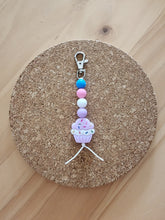Load image into Gallery viewer, Cupcake Keychain