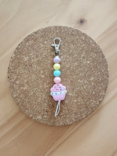 Load image into Gallery viewer, Cupcake Keychain