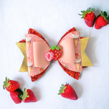Load image into Gallery viewer, Strawberry Sundae