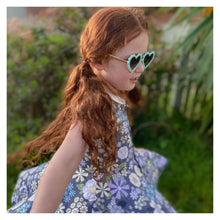 Load image into Gallery viewer, Heart Sunglasses