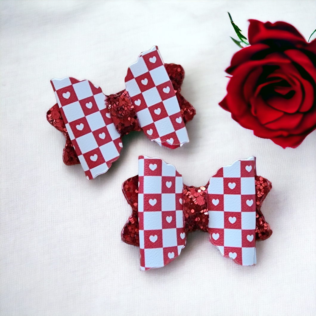 Checkered Heart Mini Piggies